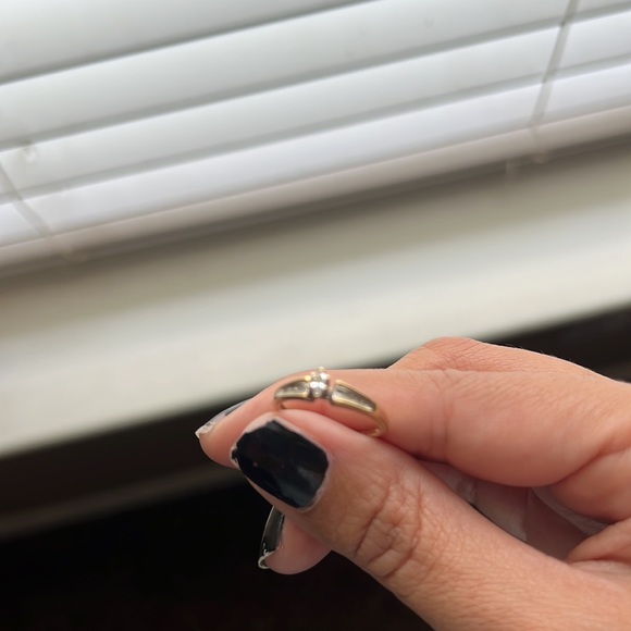 Ring - Picture 2 of 6